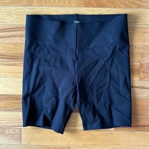 Loft Sculpture Bike Shorts - Size Large